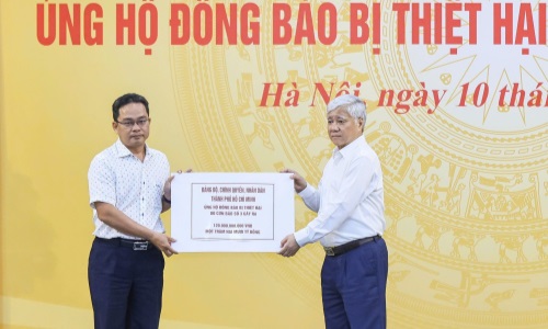 TP. Hồ Chí Minh ủng hộ đồng bào bị ảnh hưởng bão lũ 120 tỷ đồng